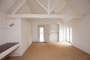 Bedroom- click for photo gallery